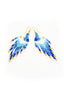 Boucles d'oreilles artisanales Bleu, Blanc & Or. Bijoux artisanaux. Zoom Plat
