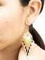 Boucles d'oreilles artisanales Vert, Rose & Or - Bijoux Artisaux - Taille S - Porté 3/4