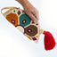 Pochette Mochilas Wayuu Medialuna Rouge vue main