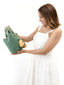 Mochilas Wayuu Vert Vintage & Jaune paille - Taille M. Vue de profil porté