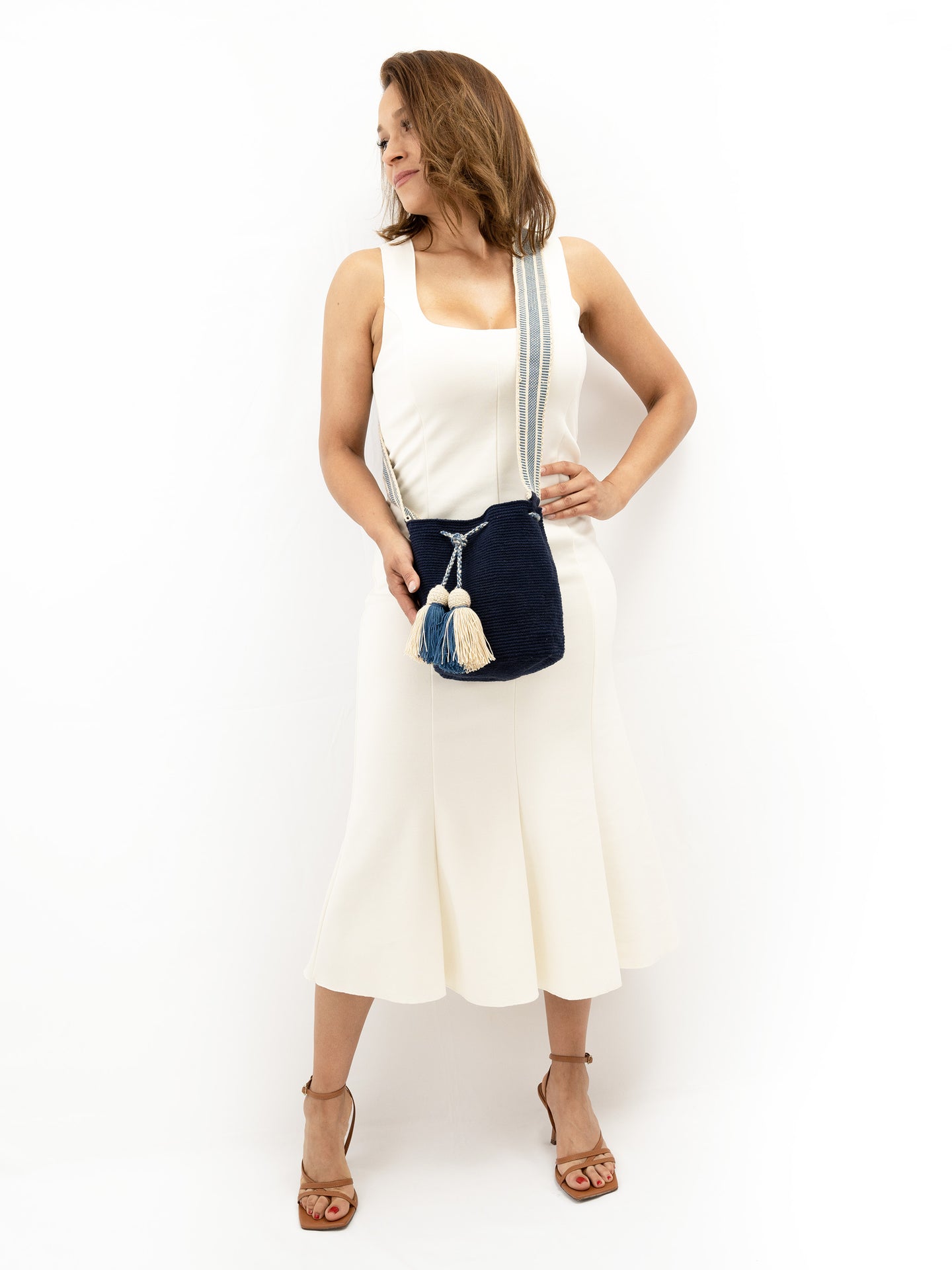 Mochilas Wayuu Bleu Pétrole & Beige - Taille M. Bohème chic. Porté entier