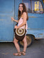 Mochilas Wayuu Marron avec Rabat à Strass.  Porté Profil